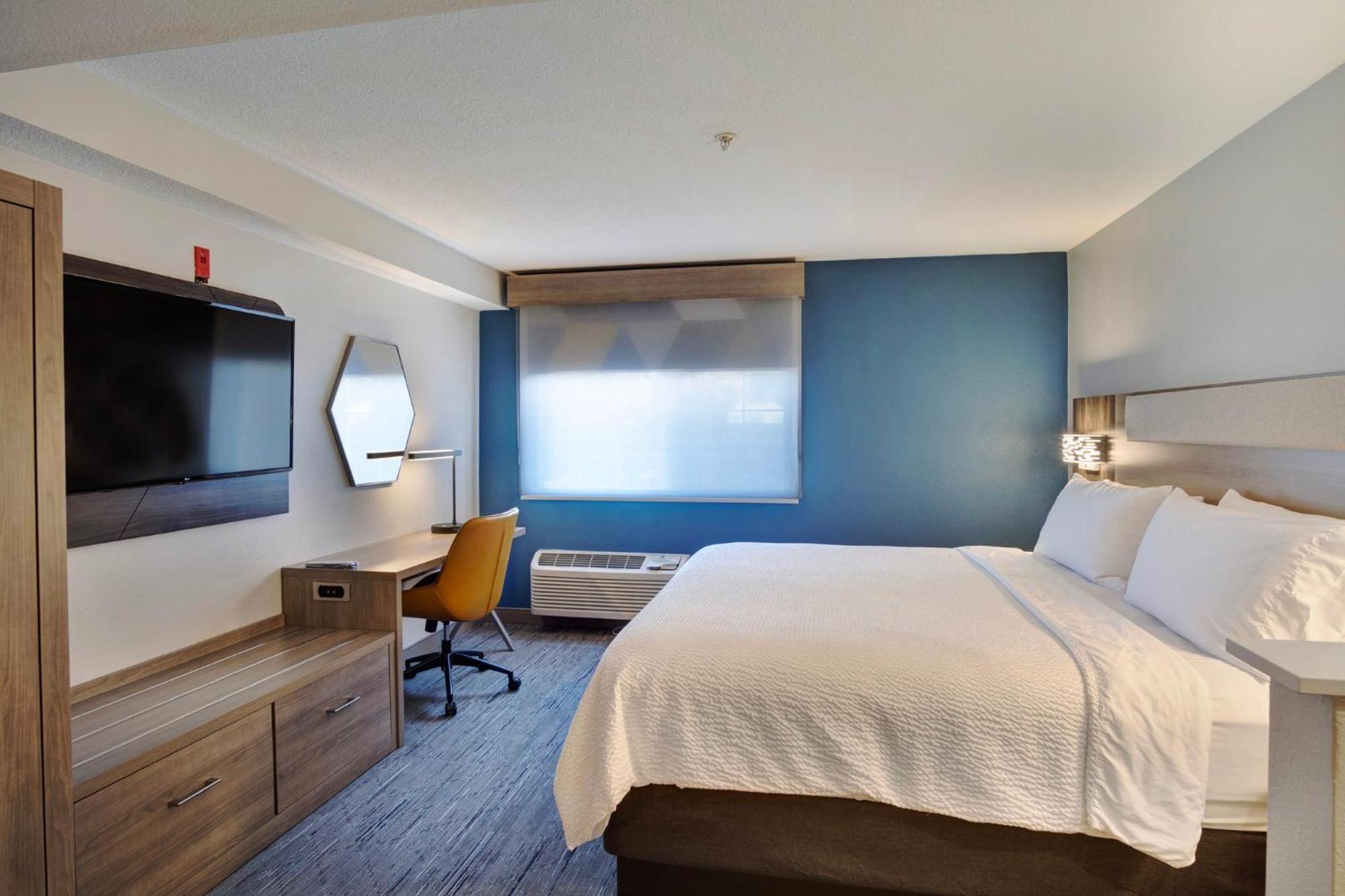 Express Portland East - Columbia Gorge By Ihg Hotel 2*