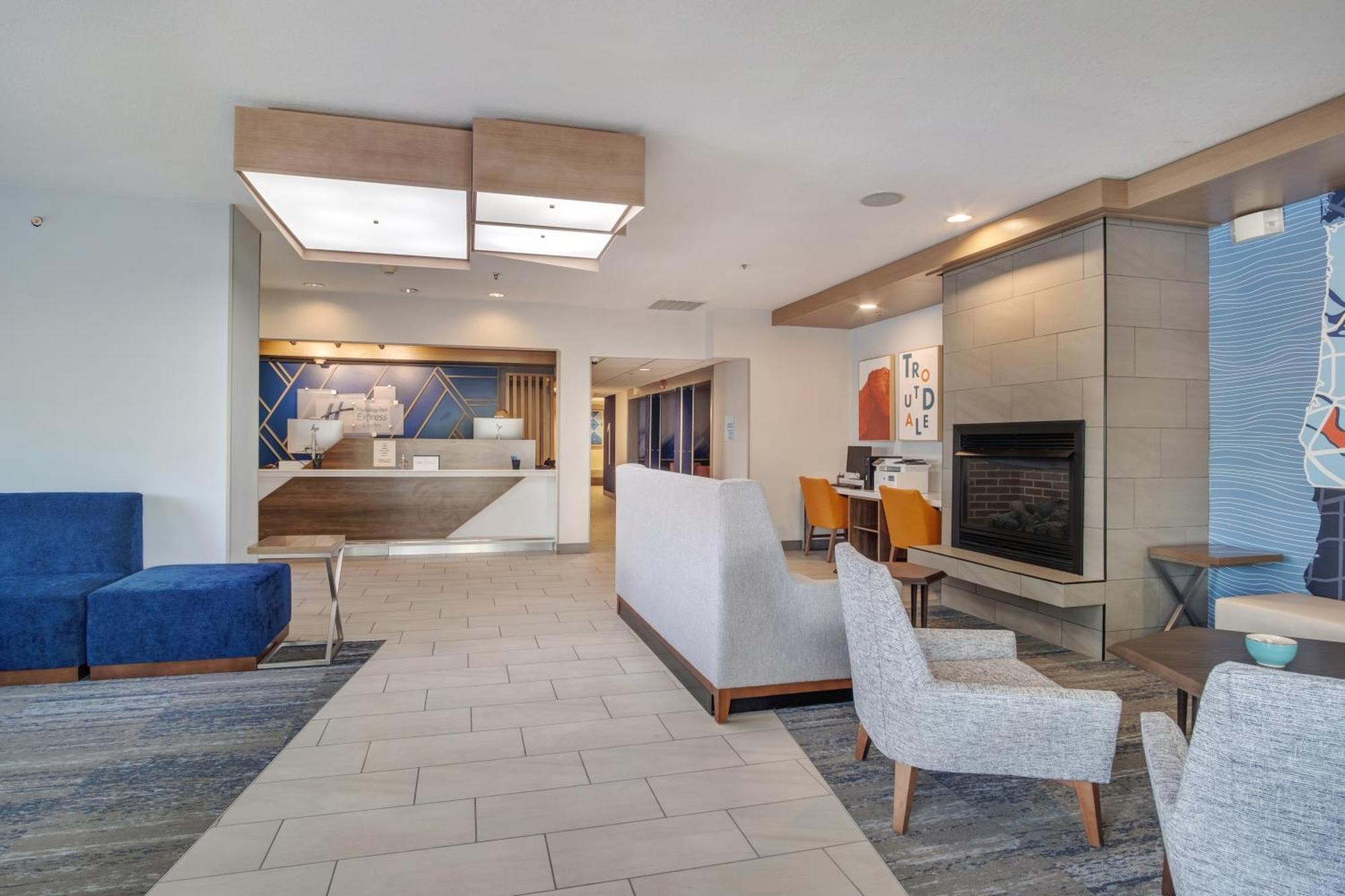 Hotel Express Portland East - Columbia Gorge By Ihg Troutdale
